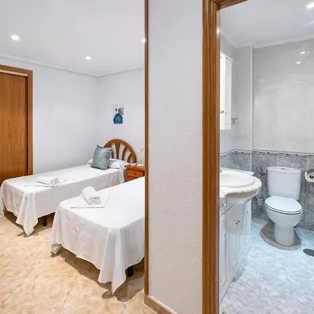 Apartment Apartment Near Levante Beach With Pool & Parking