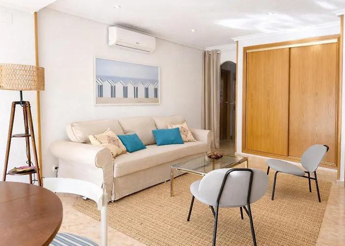 Apartment Near Levante Beach With Pool & Parking Apartment *